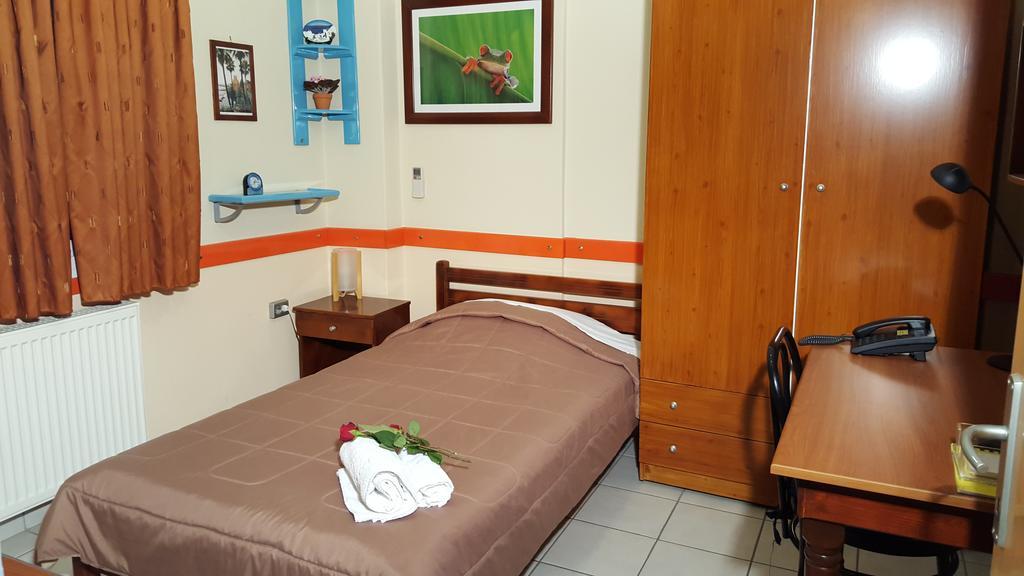 Stella Family Apartments Síndos Habitación foto