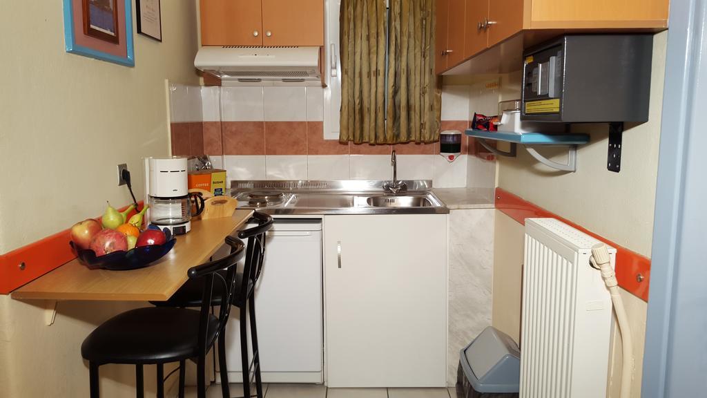 Stella Family Apartments Síndos Habitación foto